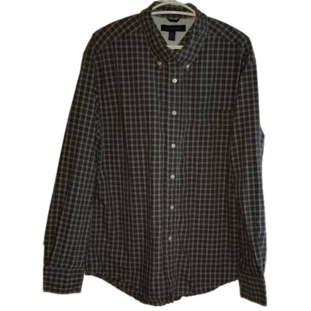 Tommy Hilfiger Long Sleeve Button Down Size XL